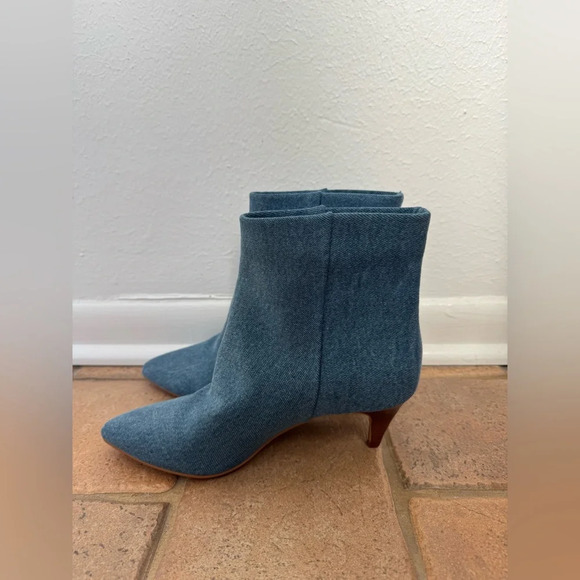 Dolce Vita Dee Pointed Toe Kitten Bootie - Picture 5 of 10